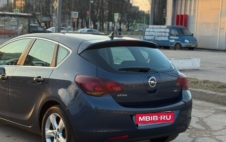 Opel Astra J, 2010 год, 720 000 рублей, 3 фотография