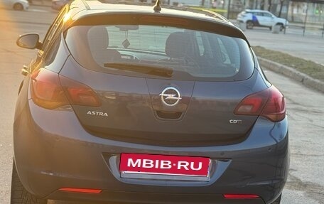 Opel Astra J, 2010 год, 720 000 рублей, 4 фотография