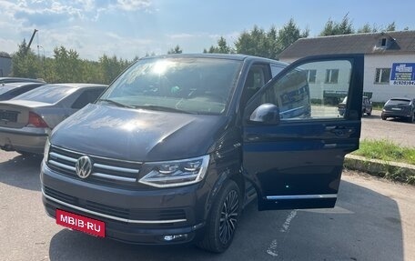 Volkswagen Multivan T6 рестайлинг, 2018 год, 4 950 000 рублей, 2 фотография