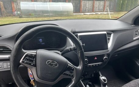 Hyundai Solaris II рестайлинг, 2018 год, 1 130 000 рублей, 9 фотография