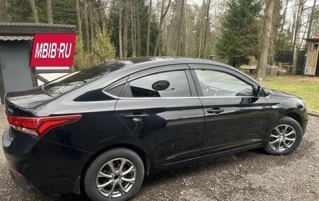 Hyundai Solaris II рестайлинг, 2018 год, 1 130 000 рублей, 3 фотография