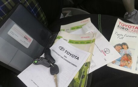 Toyota Yaris I рестайлинг, 2000 год, 255 000 рублей, 9 фотография