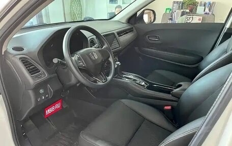 Honda Vezel, 2022 год, 1 630 000 рублей, 7 фотография