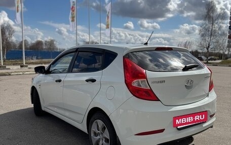 Hyundai Solaris II рестайлинг, 2015 год, 790 000 рублей, 4 фотография