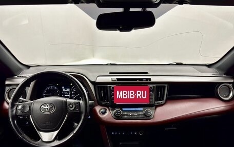 Toyota RAV4, 2019 год, 2 965 000 рублей, 17 фотография