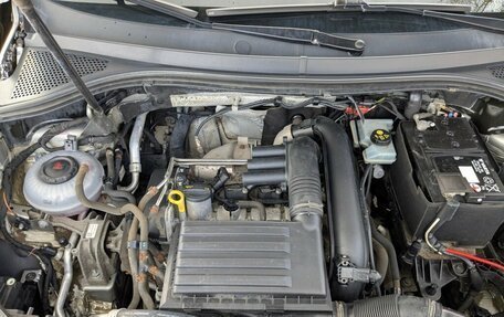 Volkswagen Tiguan II, 2018 год, 2 095 000 рублей, 9 фотография