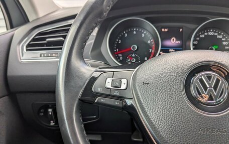 Volkswagen Tiguan II, 2018 год, 2 095 000 рублей, 28 фотография