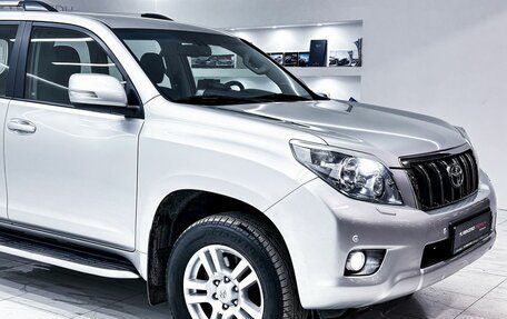 Toyota Land Cruiser Prado 150 рестайлинг 2, 2011 год, 2 700 000 рублей, 3 фотография