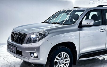 Toyota Land Cruiser Prado 150 рестайлинг 2, 2011 год, 2 700 000 рублей, 5 фотография