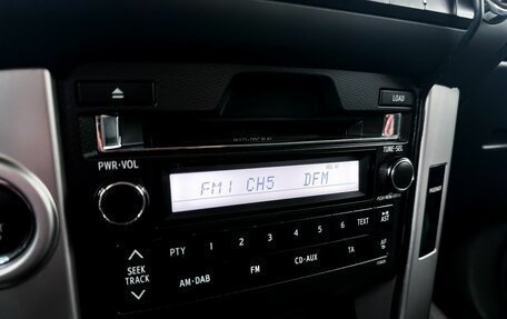 Toyota Land Cruiser Prado 150 рестайлинг 2, 2011 год, 2 700 000 рублей, 19 фотография