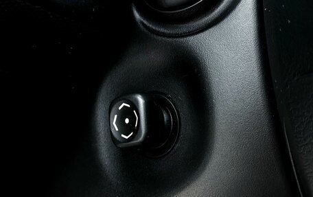 Toyota Land Cruiser Prado 150 рестайлинг 2, 2011 год, 2 700 000 рублей, 12 фотография