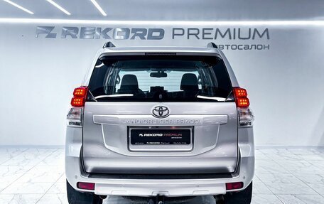 Toyota Land Cruiser Prado 150 рестайлинг 2, 2011 год, 2 700 000 рублей, 32 фотография