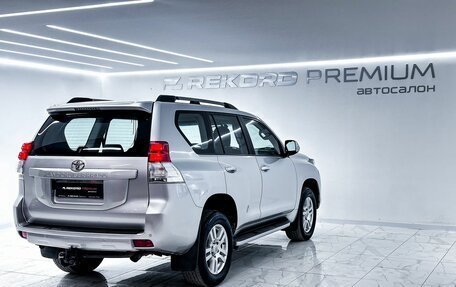 Toyota Land Cruiser Prado 150 рестайлинг 2, 2011 год, 2 700 000 рублей, 33 фотография