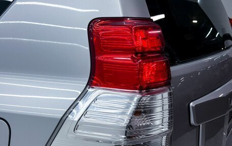 Toyota Land Cruiser Prado 150 рестайлинг 2, 2011 год, 2 700 000 рублей, 35 фотография