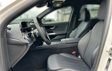 Mercedes-Benz E-Класс, 2023 год, 5 750 000 рублей, 10 фотография