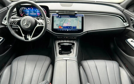 Mercedes-Benz E-Класс, 2023 год, 5 750 000 рублей, 17 фотография