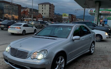 Mercedes-Benz C-Класс, 2007 год, 1 100 000 рублей, 1 фотография
