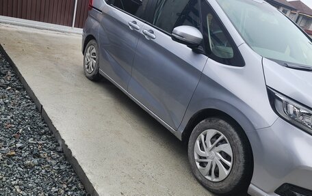 Honda Freed II, 2021 год, 1 400 000 рублей, 3 фотография