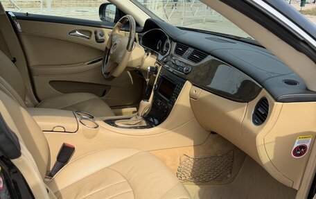 Mercedes-Benz CLS, 2008 год, 2 500 000 рублей, 4 фотография