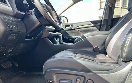 Toyota Highlander III, 2019 год, 4 150 000 рублей, 3 фотография