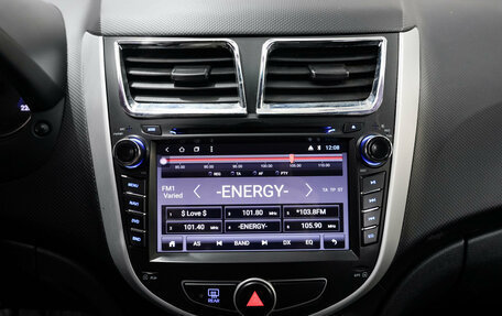 Hyundai Solaris II рестайлинг, 2012 год, 722 000 рублей, 13 фотография