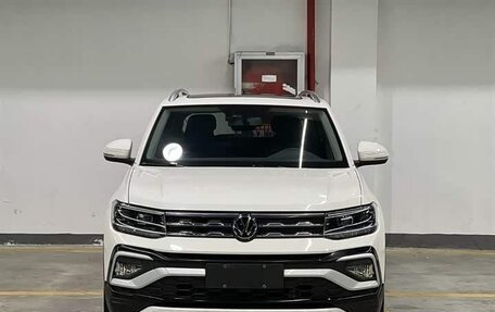 Volkswagen T-Cross I, 2022 год, 1 740 000 рублей, 2 фотография