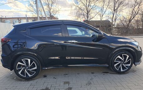 Honda Vezel, 2018 год, 1 790 000 рублей, 5 фотография