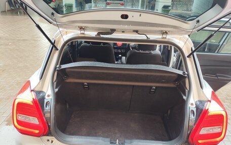 Suzuki Swift V, 2021 год, 1 450 000 рублей, 10 фотография