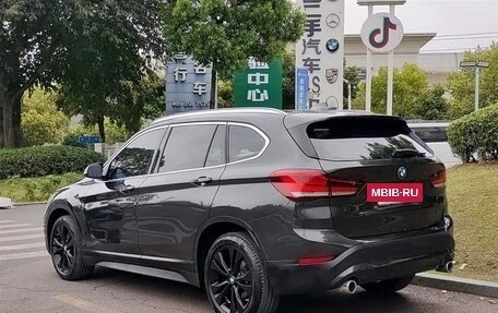 BMW X1, 2022 год, 1 750 000 рублей, 3 фотография
