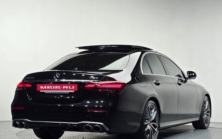 Mercedes-Benz E-Класс AMG, 2022 год, 9 990 000 рублей, 3 фотография