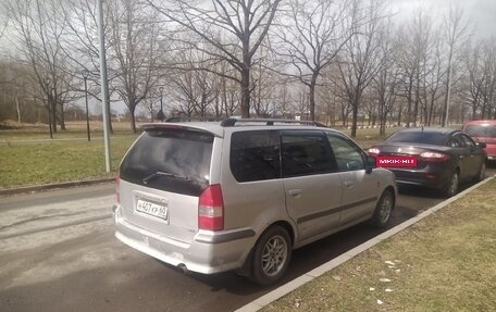 Mitsubishi Space Wagon III, 1999 год, 380 000 рублей, 2 фотография