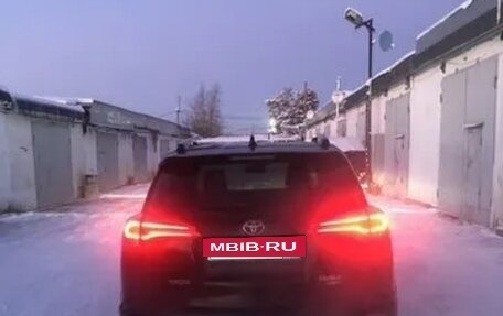 Toyota RAV4, 2016 год, 2 450 000 рублей, 5 фотография