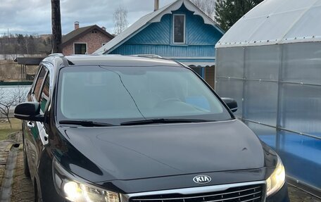 KIA Carnival III, 2016 год, 2 650 000 рублей, 7 фотография