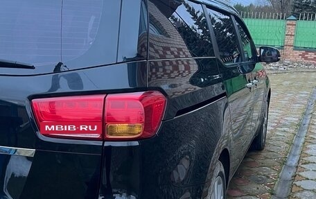 KIA Carnival III, 2016 год, 2 650 000 рублей, 4 фотография