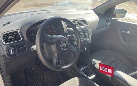 Volkswagen Polo VI (EU Market), 2010 год, 480 000 рублей, 2 фотография