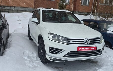 Volkswagen Touareg III, 2015 год, 3 150 000 рублей, 18 фотография