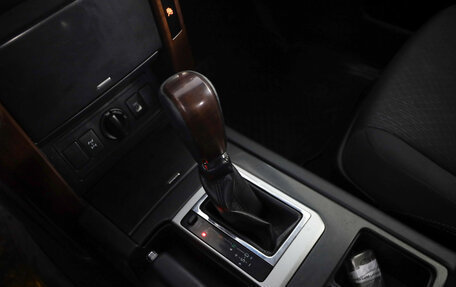 Toyota Land Cruiser Prado 150 рестайлинг 2, 2014 год, 3 199 000 рублей, 12 фотография