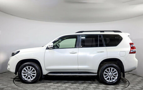 Toyota Land Cruiser Prado 150 рестайлинг 2, 2014 год, 3 199 000 рублей, 8 фотография