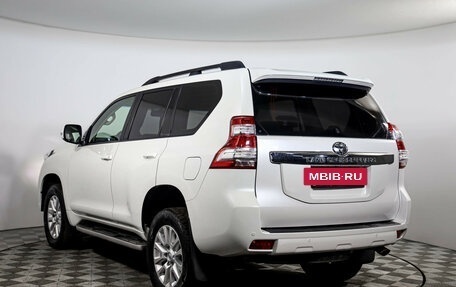 Toyota Land Cruiser Prado 150 рестайлинг 2, 2014 год, 3 199 000 рублей, 7 фотография