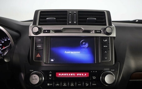 Toyota Land Cruiser Prado 150 рестайлинг 2, 2014 год, 3 199 000 рублей, 14 фотография