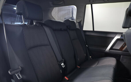 Toyota Land Cruiser Prado 150 рестайлинг 2, 2014 год, 3 199 000 рублей, 22 фотография