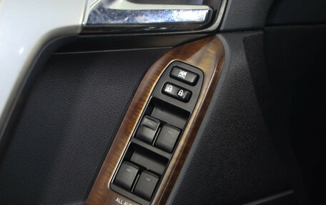 Toyota Land Cruiser Prado 150 рестайлинг 2, 2014 год, 3 199 000 рублей, 20 фотография