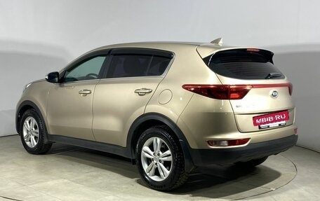 KIA Sportage IV рестайлинг, 2018 год, 1 950 000 рублей, 10 фотография