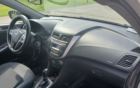 Hyundai Solaris II рестайлинг, 2014 год, 850 000 рублей, 18 фотография