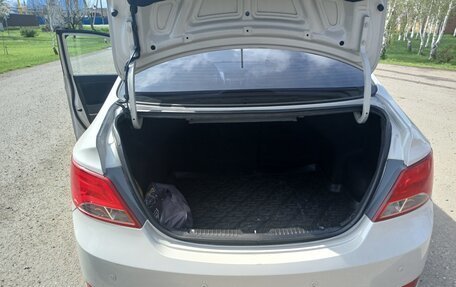 Hyundai Solaris II рестайлинг, 2014 год, 850 000 рублей, 19 фотография