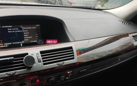 BMW 7 серия, 2003 год, 700 000 рублей, 13 фотография