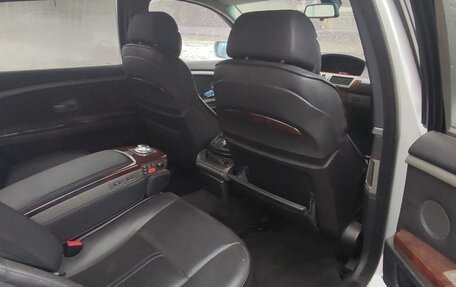 BMW 7 серия, 2003 год, 700 000 рублей, 21 фотография