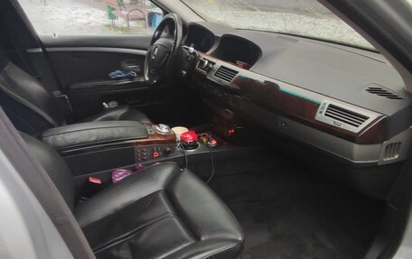 BMW 7 серия, 2003 год, 700 000 рублей, 25 фотография