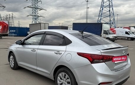 Hyundai Solaris II рестайлинг, 2018 год, 835 000 рублей, 4 фотография