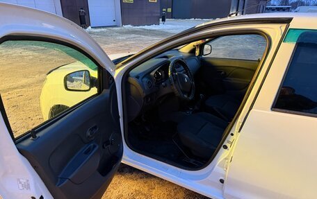 Renault Logan II, 2018 год, 470 000 рублей, 13 фотография